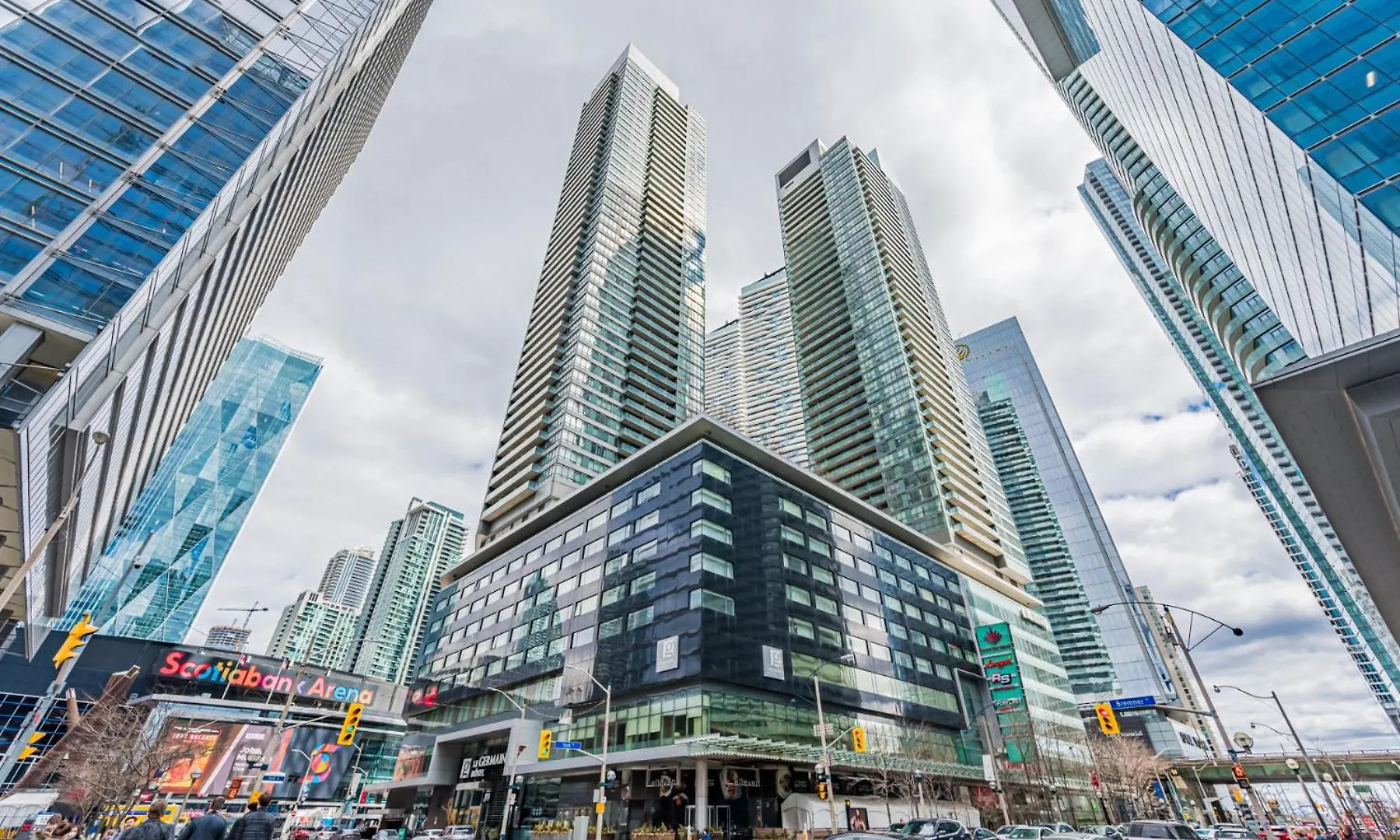 Lovely 1Br-1Bath Condo Toronto